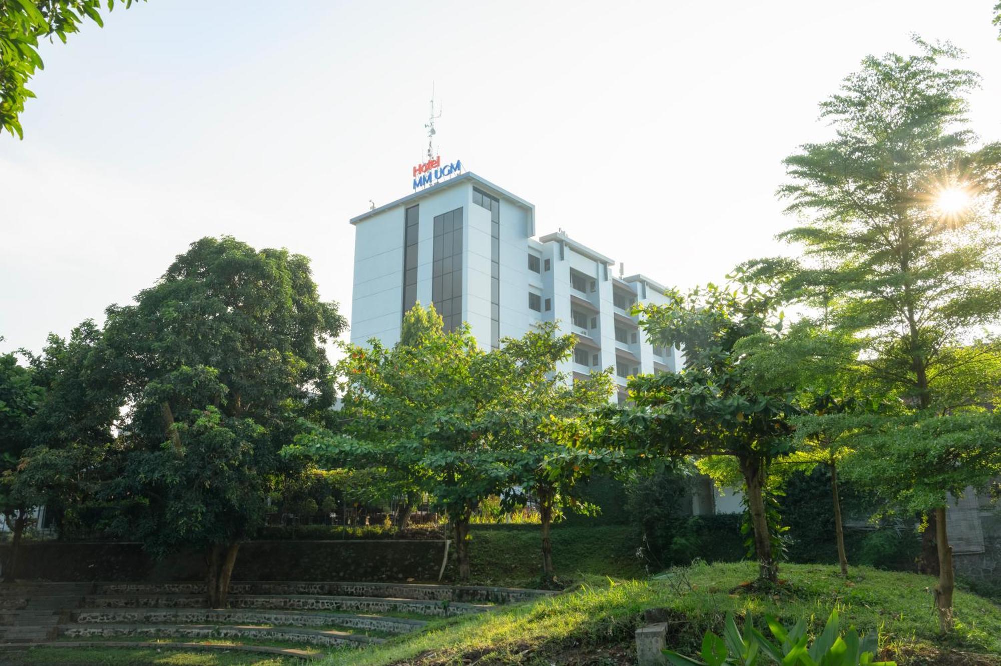 Mmugm Hotel Pakualaman Exterior foto